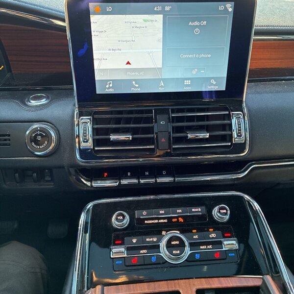 2019 Lincoln Navigator Reserve   - Photo 22 - Sherman Oaks, CA 91423