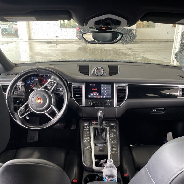 2018 Porsche Macan   - Photo 22 - Sherman Oaks, CA 91423