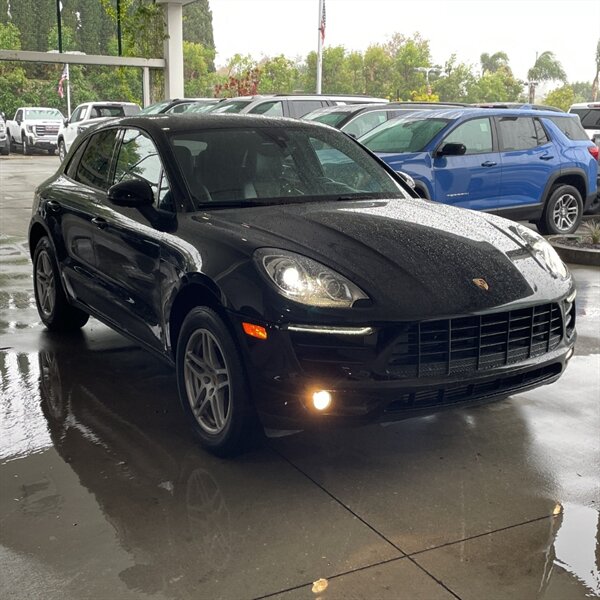 2018 Porsche Macan   - Photo 3 - Sherman Oaks, CA 91423