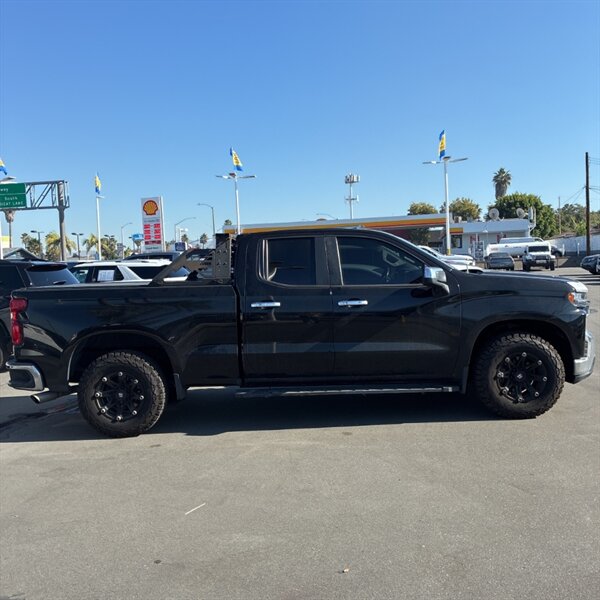 2019 Chevrolet Silverado 1500 LT   - Photo 9 - Sherman Oaks, CA 91423