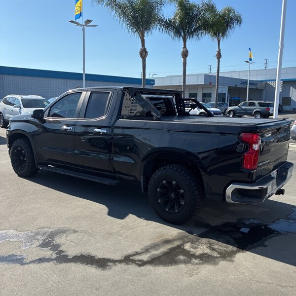 2019 Chevrolet Silverado 1500 LT   - Photo 5 - Sherman Oaks, CA 91423