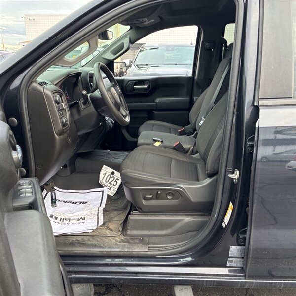 2022 Chevrolet Silverado 1500 Custom   - Photo 11 - Sherman Oaks, CA 91423