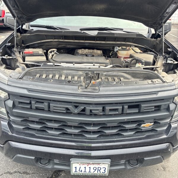 2022 Chevrolet Silverado 1500 Custom   - Photo 9 - Sherman Oaks, CA 91423