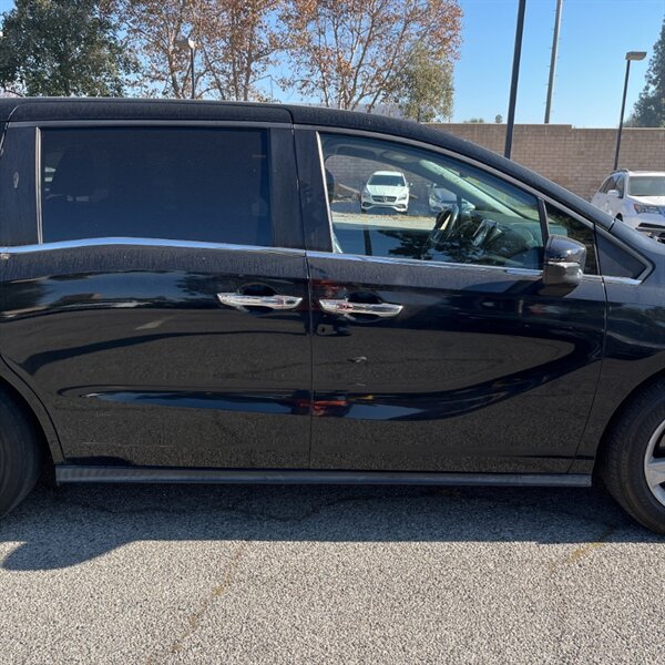 2018 Honda Odyssey EX-L   - Photo 10 - Sherman Oaks, CA 91423