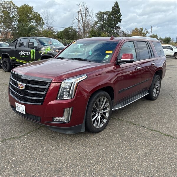 2020 Cadillac Escalade Luxury   - Photo 2 - Sherman Oaks, CA 91423