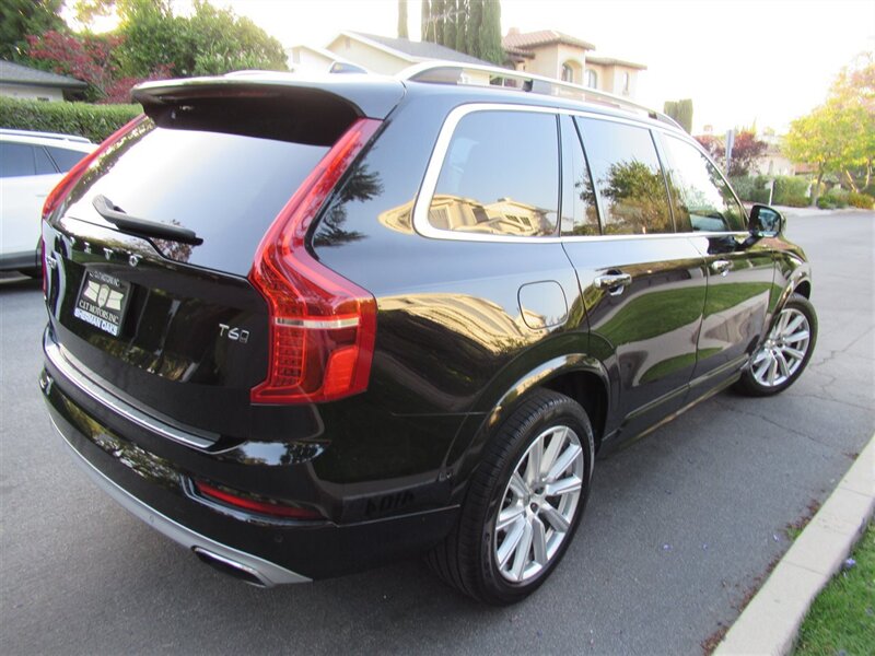 2016 Volvo XC90 T6 Momentum   - Photo 15 - Sherman Oaks, CA 91423