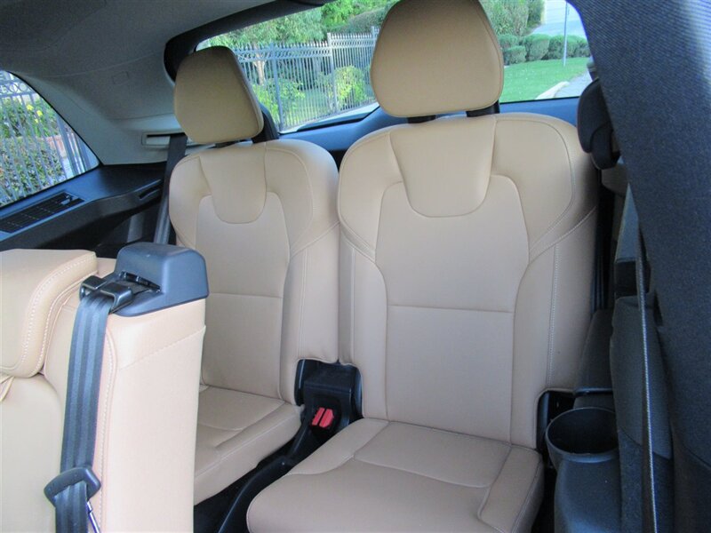 2016 Volvo XC90 T6 Momentum   - Photo 40 - Sherman Oaks, CA 91423