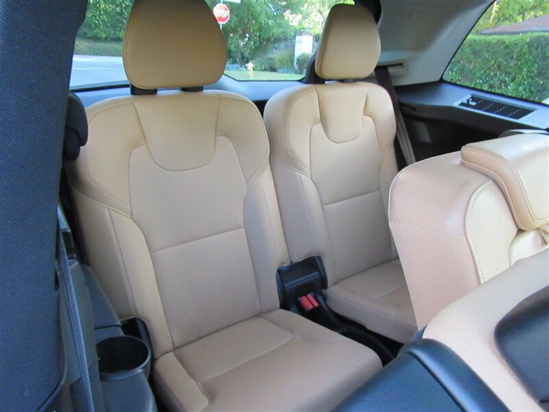 2016 Volvo XC90 T6 Momentum   - Photo 45 - Sherman Oaks, CA 91423