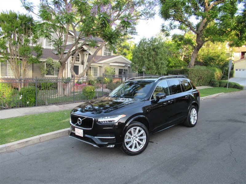 2016 Volvo XC90 T6 Momentum   - Photo 2 - Sherman Oaks, CA 91423