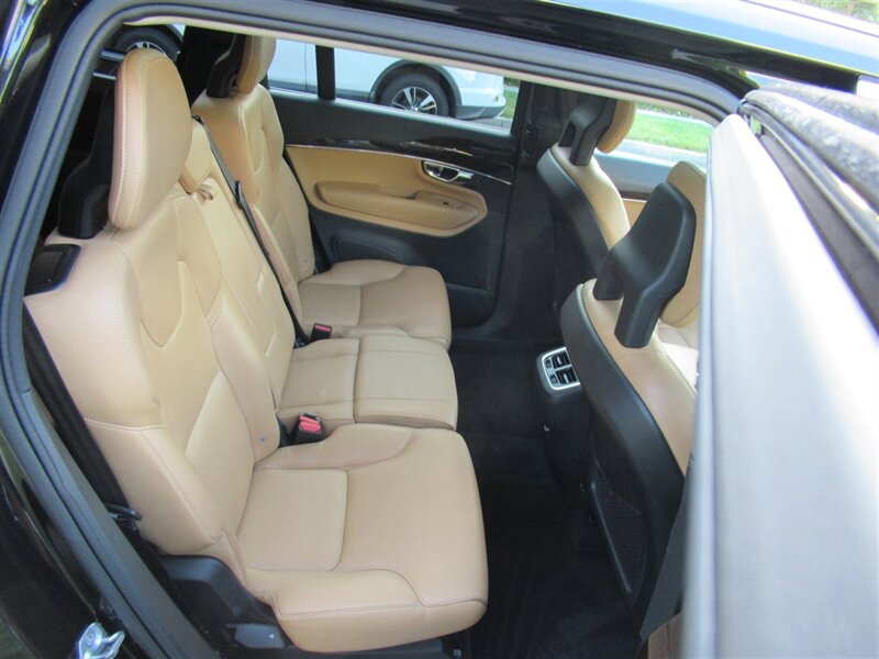 2016 Volvo XC90 T6 Momentum   - Photo 44 - Sherman Oaks, CA 91423