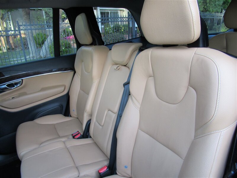 2016 Volvo XC90 T6 Momentum   - Photo 39 - Sherman Oaks, CA 91423