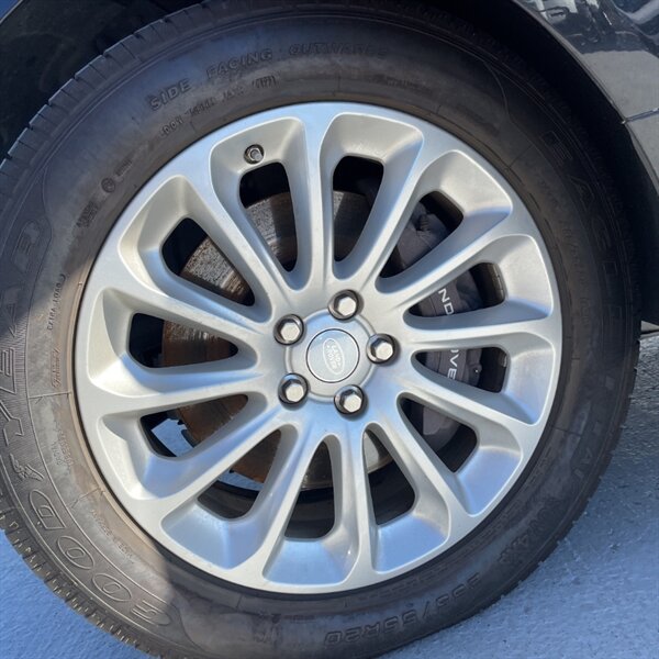 2019 Land Rover Range Rover HSE   - Photo 14 - Sherman Oaks, CA 91423