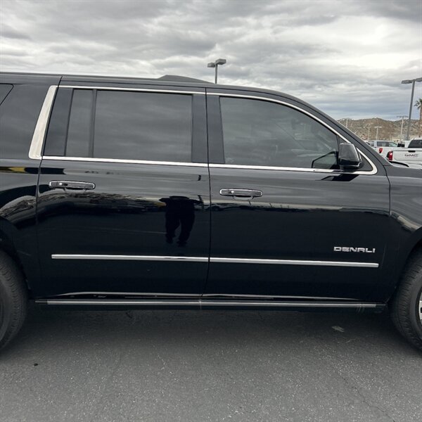 2018 GMC Yukon XL Denali   - Photo 14 - Sherman Oaks, CA 91423
