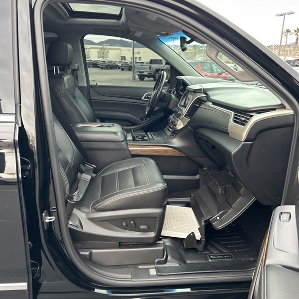 2018 GMC Yukon XL Denali   - Photo 18 - Sherman Oaks, CA 91423