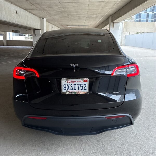 2021 Tesla Model Y Long Range   - Photo 6 - Sherman Oaks, CA 91423
