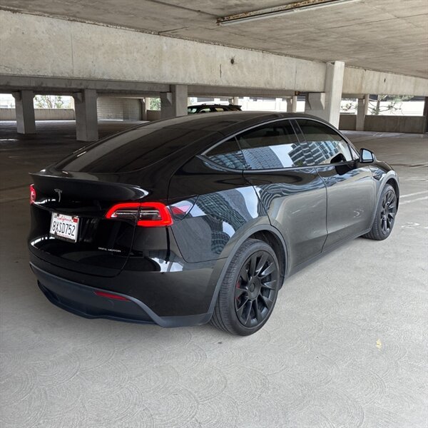 2021 Tesla Model Y Long Range   - Photo 7 - Sherman Oaks, CA 91423