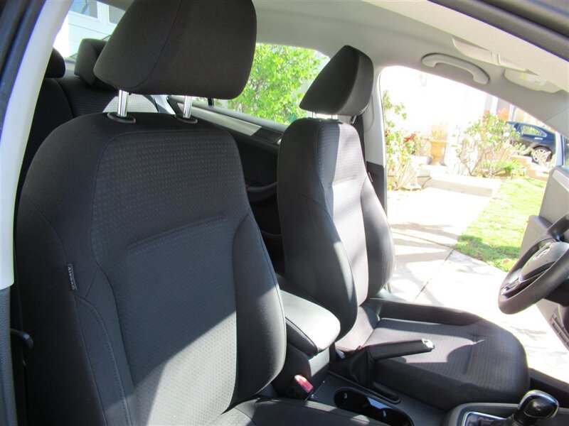 2015 Volkswagen Jetta SE   - Photo 30 - Sherman Oaks, CA 91423