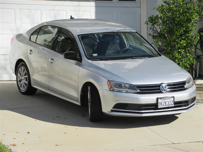 2015 Volkswagen Jetta SE   - Photo 1 - Sherman Oaks, CA 91423