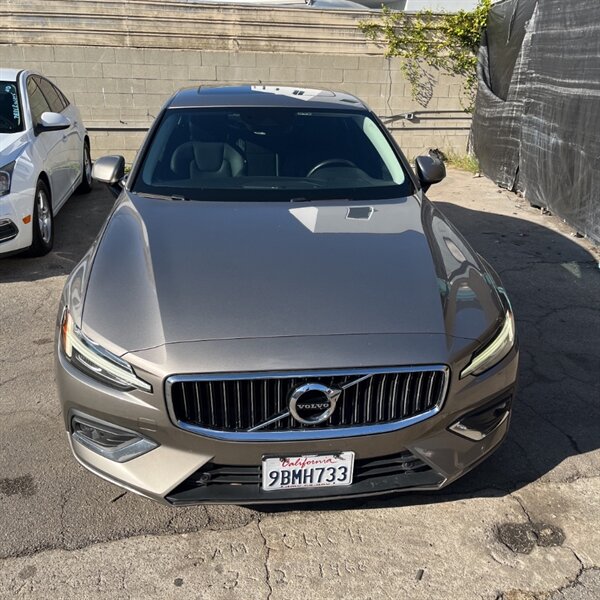 2019 Volvo S60 T6 Inscription   - Photo 2 - Sherman Oaks, CA 91423