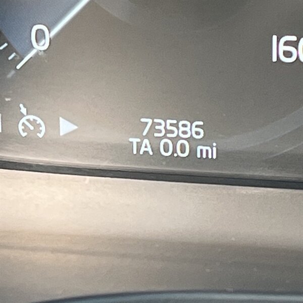 2019 Volvo S60 T6 Inscription   - Photo 18 - Sherman Oaks, CA 91423