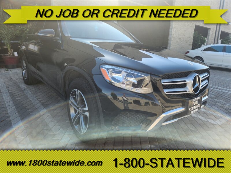 2018 Mercedes-Benz GLC GLC 300   - Photo 1 - Sun Valley, CA 91352