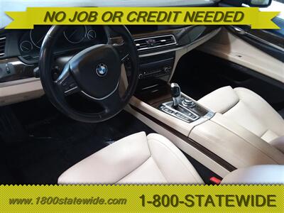 2012 BMW 750i   - Photo 5 - Sun Valley, CA 91352