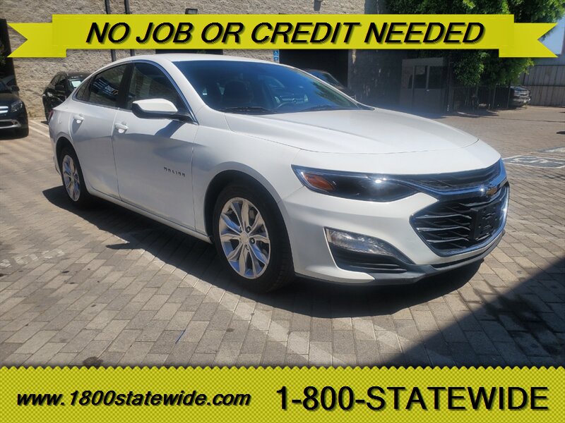 2020 Chevrolet Malibu LT   - Photo 1 - Sun Valley, CA 91352