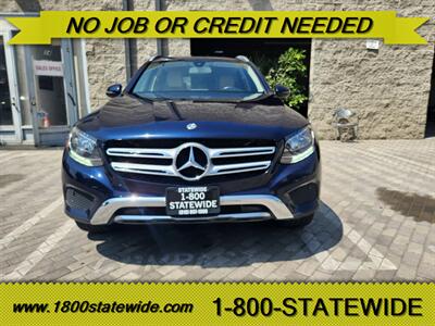 2019 Mercedes-Benz GLC GLC 300   - Photo 2 - Sun Valley, CA 91352