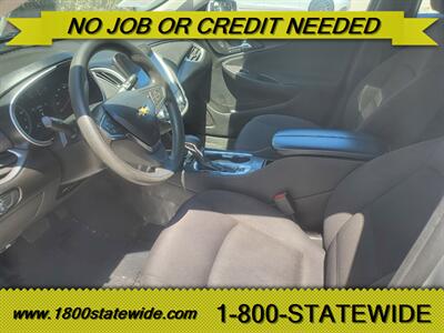 2022 Chevrolet Malibu LT   - Photo 5 - Sun Valley, CA 91352