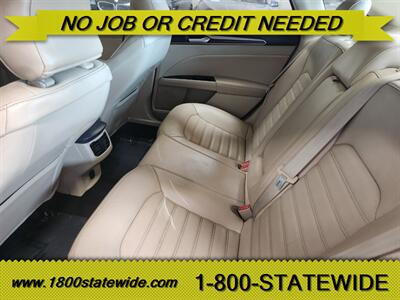 2015 Ford Fusion SE   - Photo 6 - Sun Valley, CA 91352