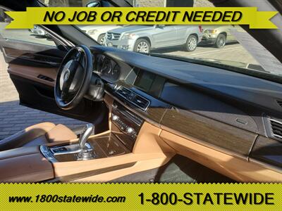 2012 BMW 750i   - Photo 7 - Sun Valley, CA 91352