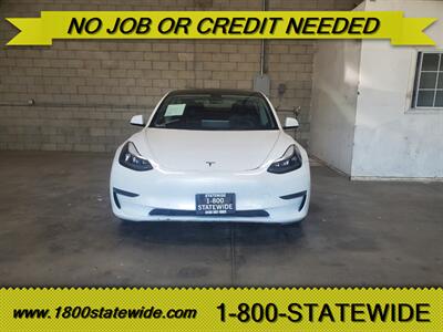 2022 Tesla Model 3   - Photo 2 - Sun Valley, CA 91352