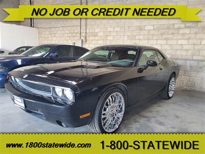 2009 Dodge Challenger SE   - Photo 2 - Sun Valley, CA 91352