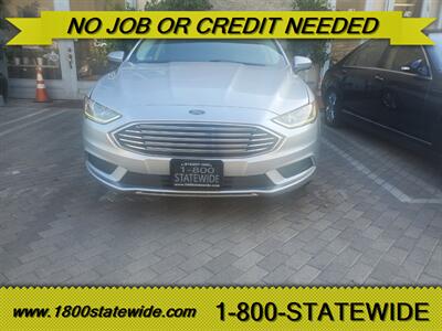 2017 Ford Fusion SE   - Photo 2 - Sun Valley, CA 91352