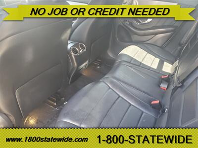2019 Mercedes-Benz GLC GLC 300 4MATIC   - Photo 6 - Sun Valley, CA 91352