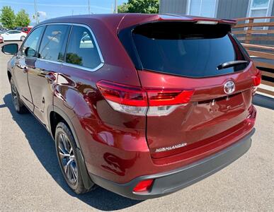 2017 Toyota Highlander LE   - Photo 3 - Spokane Valley, WA 99212