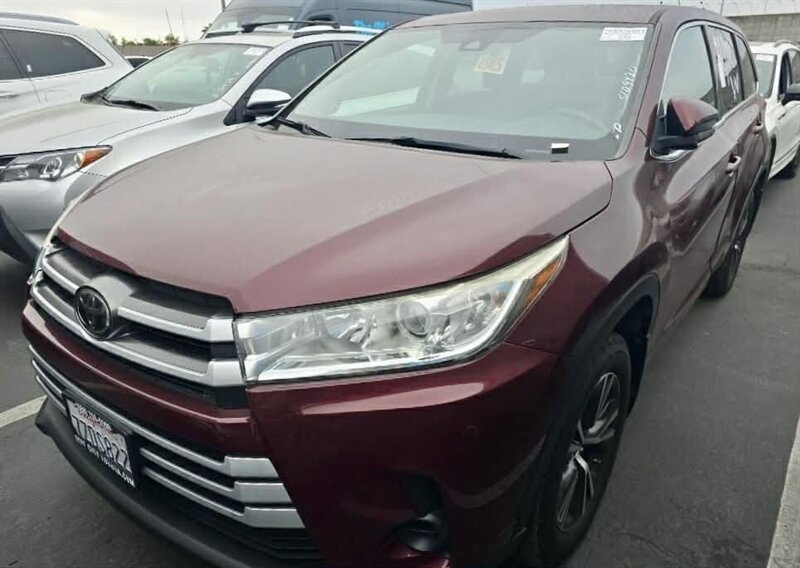 2017 Toyota Highlander LE   - Photo 1 - Spokane Valley, WA 99212