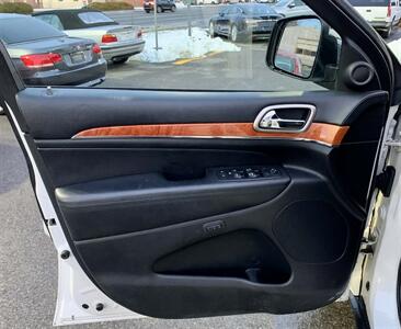 2012 Jeep Grand Cherokee Overland   - Photo 8 - Spokane Valley, WA 99212