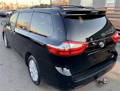 2017 Toyota Sienna XLE 7-Passenger   - Photo 3 - Spokane Valley, WA 99212