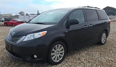 2017 Toyota Sienna XLE 7-Passenger  