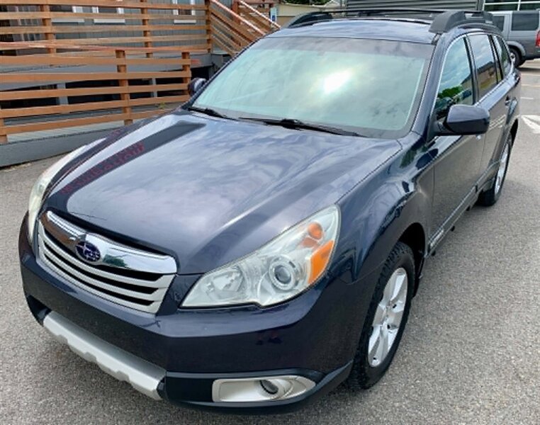 2011 Subaru Outback 3.6R Limited   - Photo 1 - Spokane Valley, WA 99212