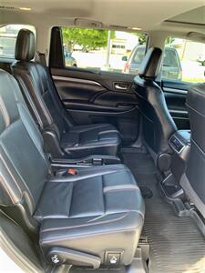 2019 Toyota Highlander SE   - Photo 15 - Spokane Valley, WA 99212