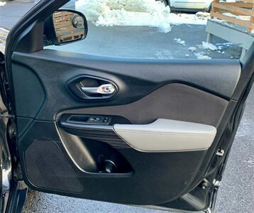 2014 Jeep Cherokee Altitude   - Photo 15 - Spokane Valley, WA 99212