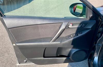 2011 Mazda Mazda3 i Touring - Photo 9 - Spokane Valley, WA 99212