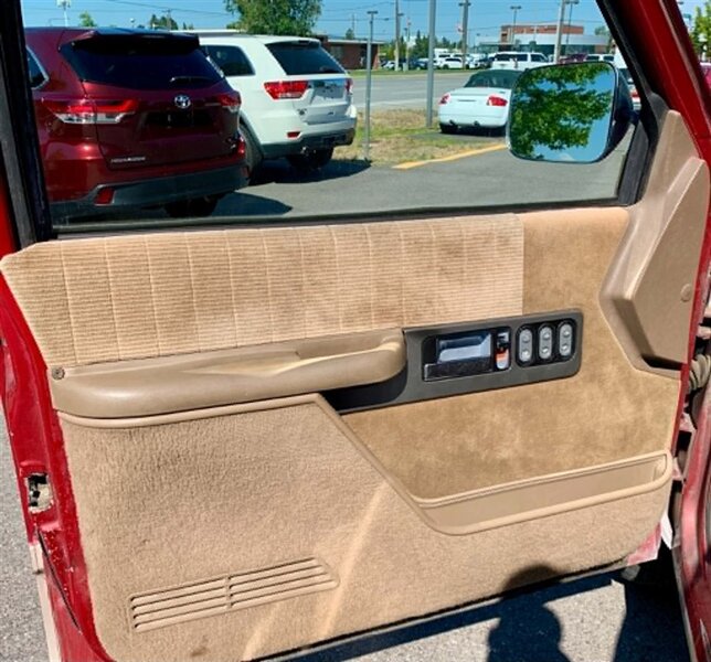 1992 Chevrolet GMT400 - Photo 9