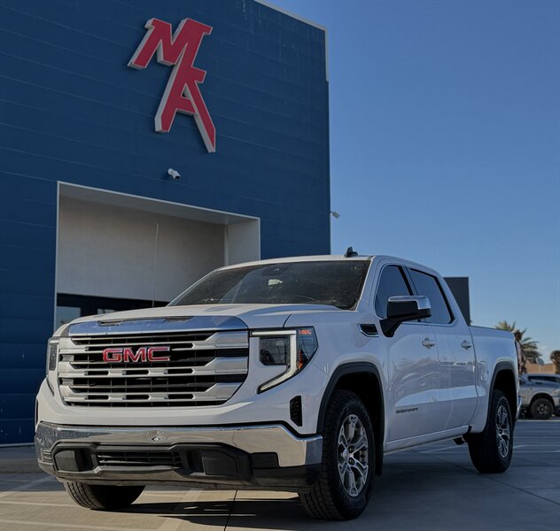 2022 GMC Sierra 2WD Crew Cab Short Box SLE's photo