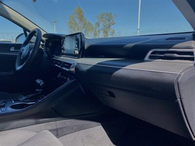 2022 Kia K5 LXS - Photo 5 - Yuma, AZ 85364