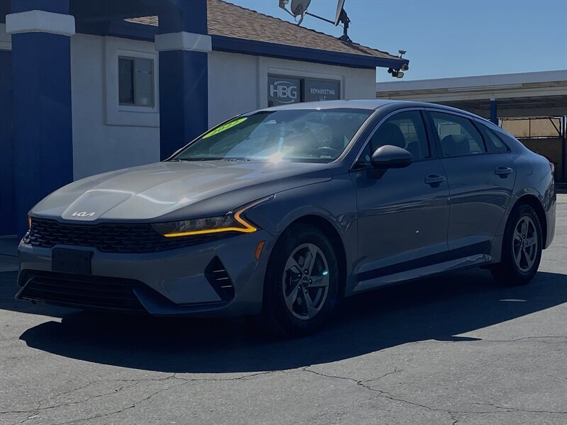 2022 Kia K5 LXS   - Photo 1 - Yuma, AZ 85364