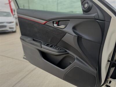 2018 Honda Civic Type R Touring   - Photo 13 - Yuma, AZ 85364