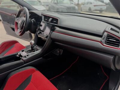 2018 Honda Civic Type R Touring   - Photo 11 - Yuma, AZ 85364